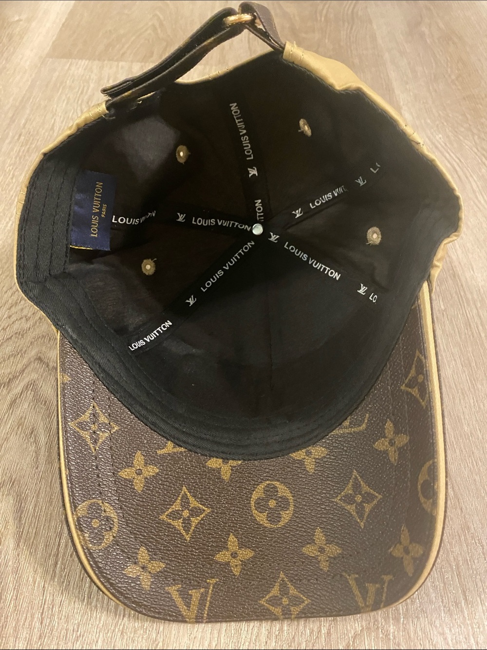 Louis Vuitton Tan & Brown Monogram Baseball Cap Unisex-Adjustable - Picture 5 of 7